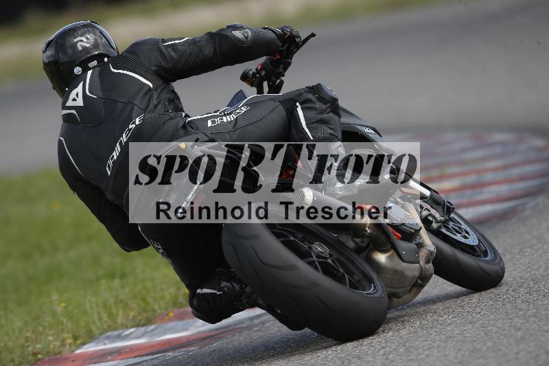 /Archiv-2023/53 31.07.2023 Dunlop Ride und Test Day ADR/Gruppe gelb/backside